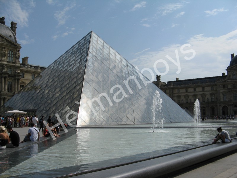 Louvre