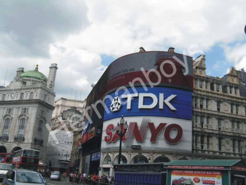 Piccadilly_circus